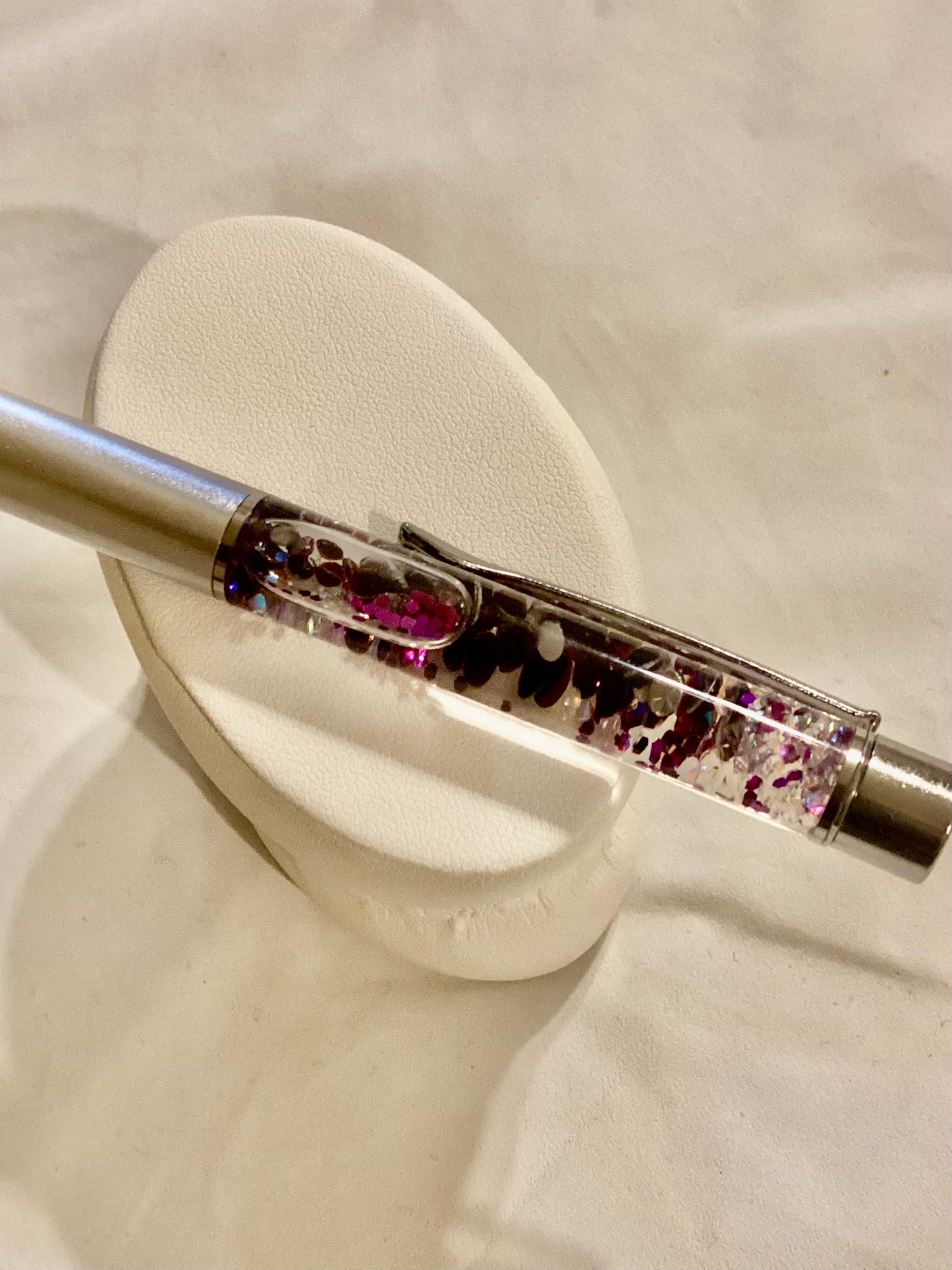 Handmade New Gorgeous Purple Dried Flowers w/ Silver Glitter Float Pen