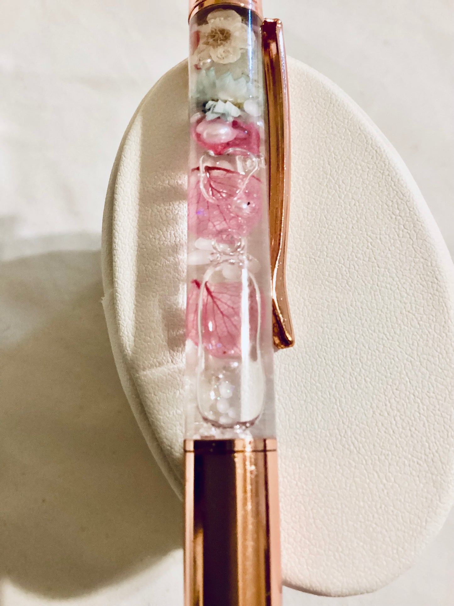 Handmade New Pastel Dried Flowers & Petals With White Pearls Float Pen