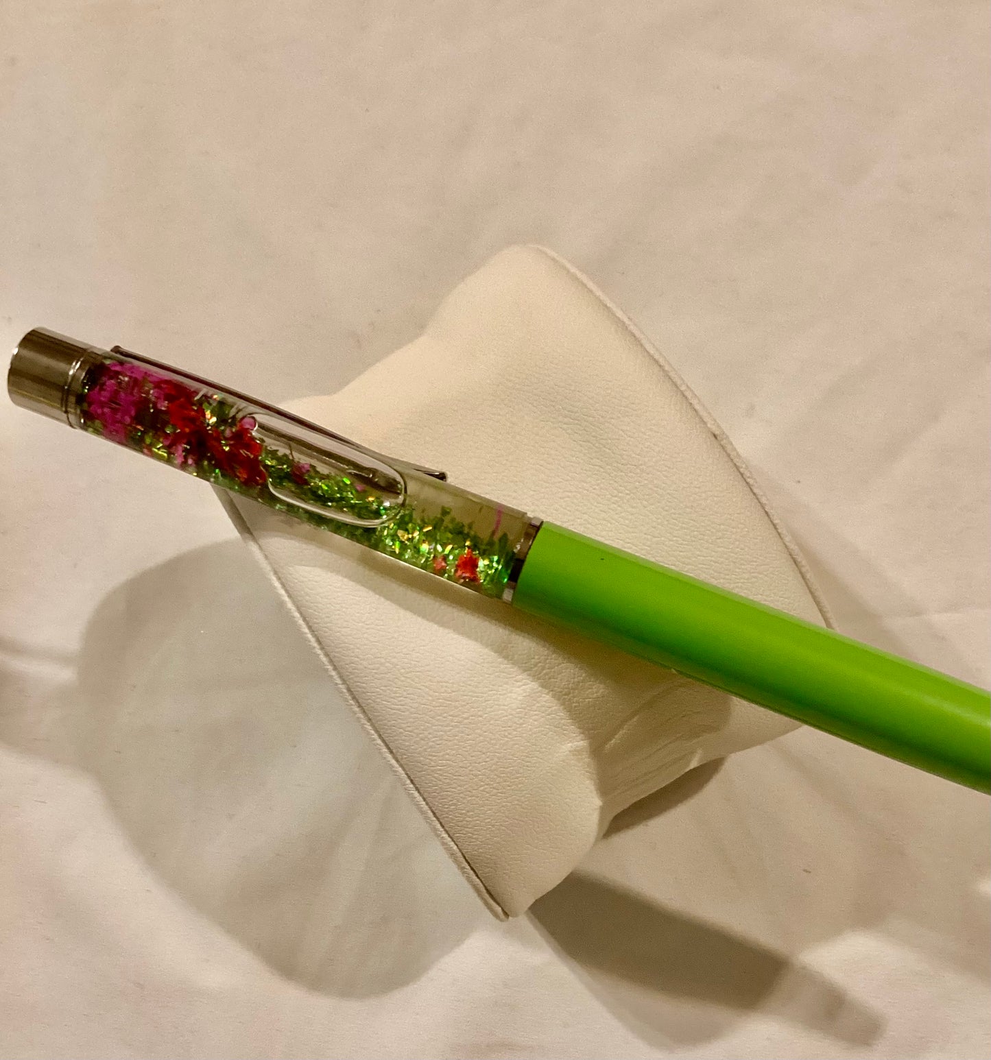 Handmade New Pretty Dried Flowers w/ Neon Green Glitter Float Pen