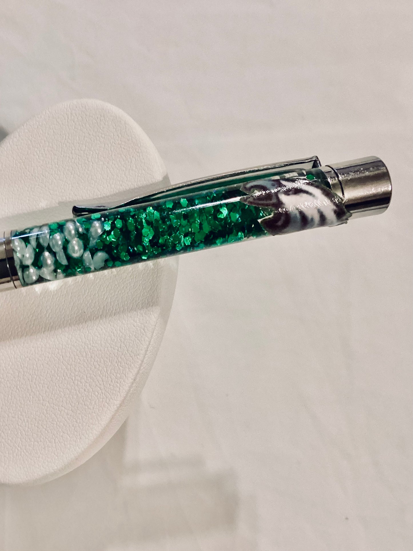 Handmade SUPERBOWL Inspired Green Glitter & White Pearls Float Pen Eagles Decal