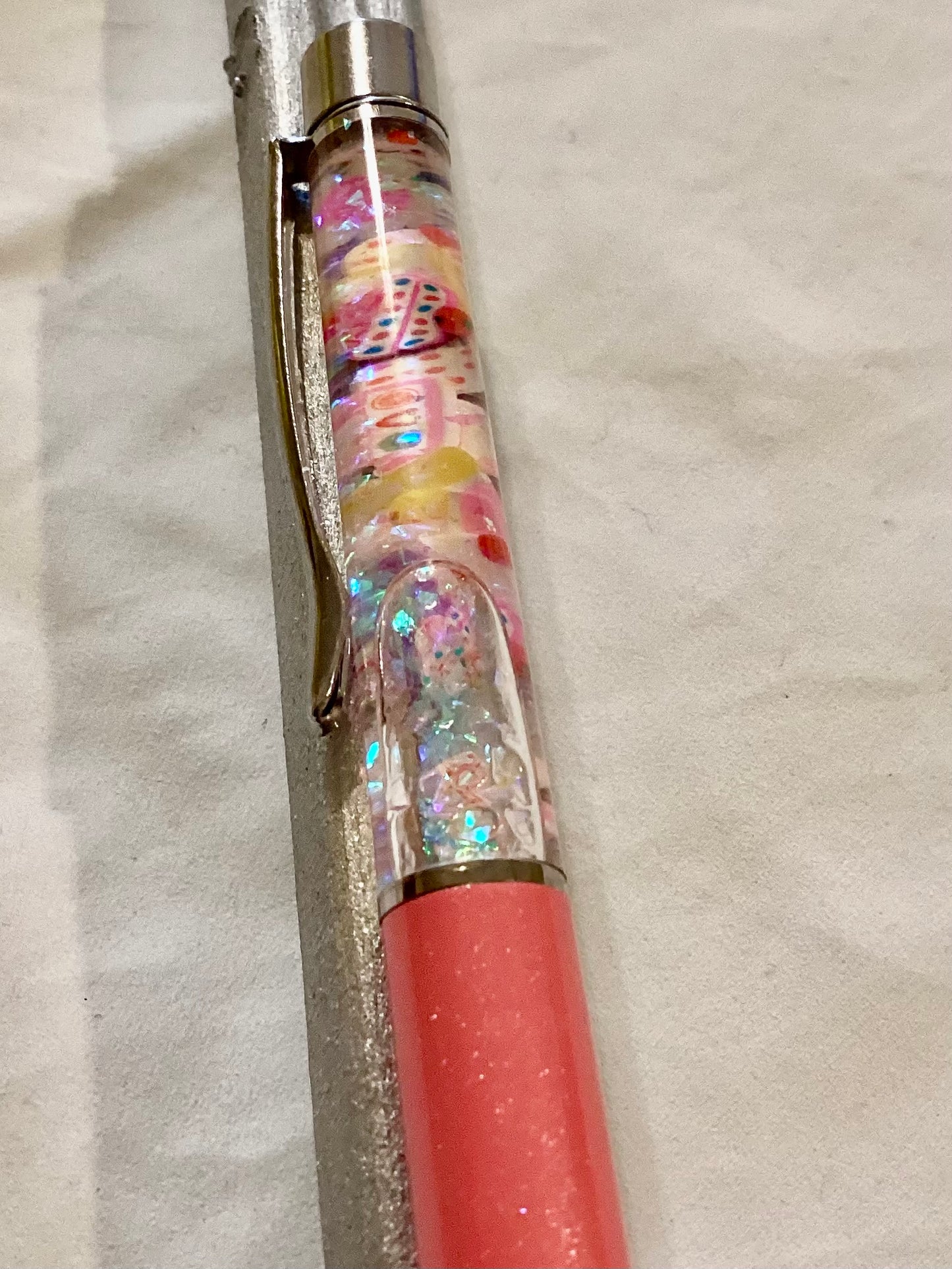 Handmade New Sweet Treats Charms & White Glitter Pink Barrel Float Pen