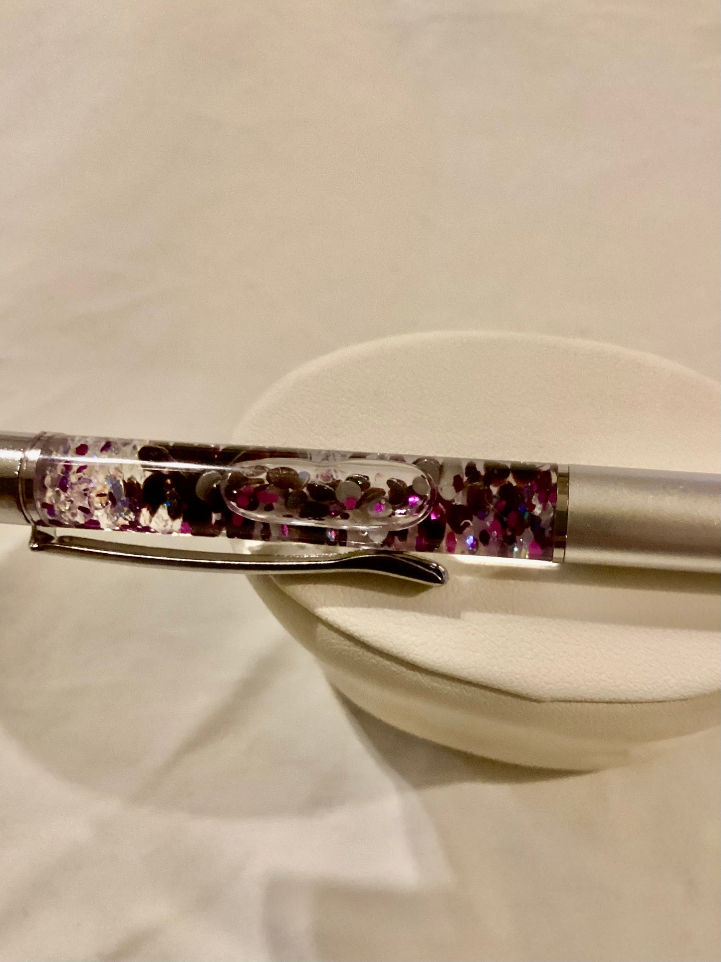 Handmade New Gorgeous Purple Dried Flowers w/ Silver Glitter Float Pen