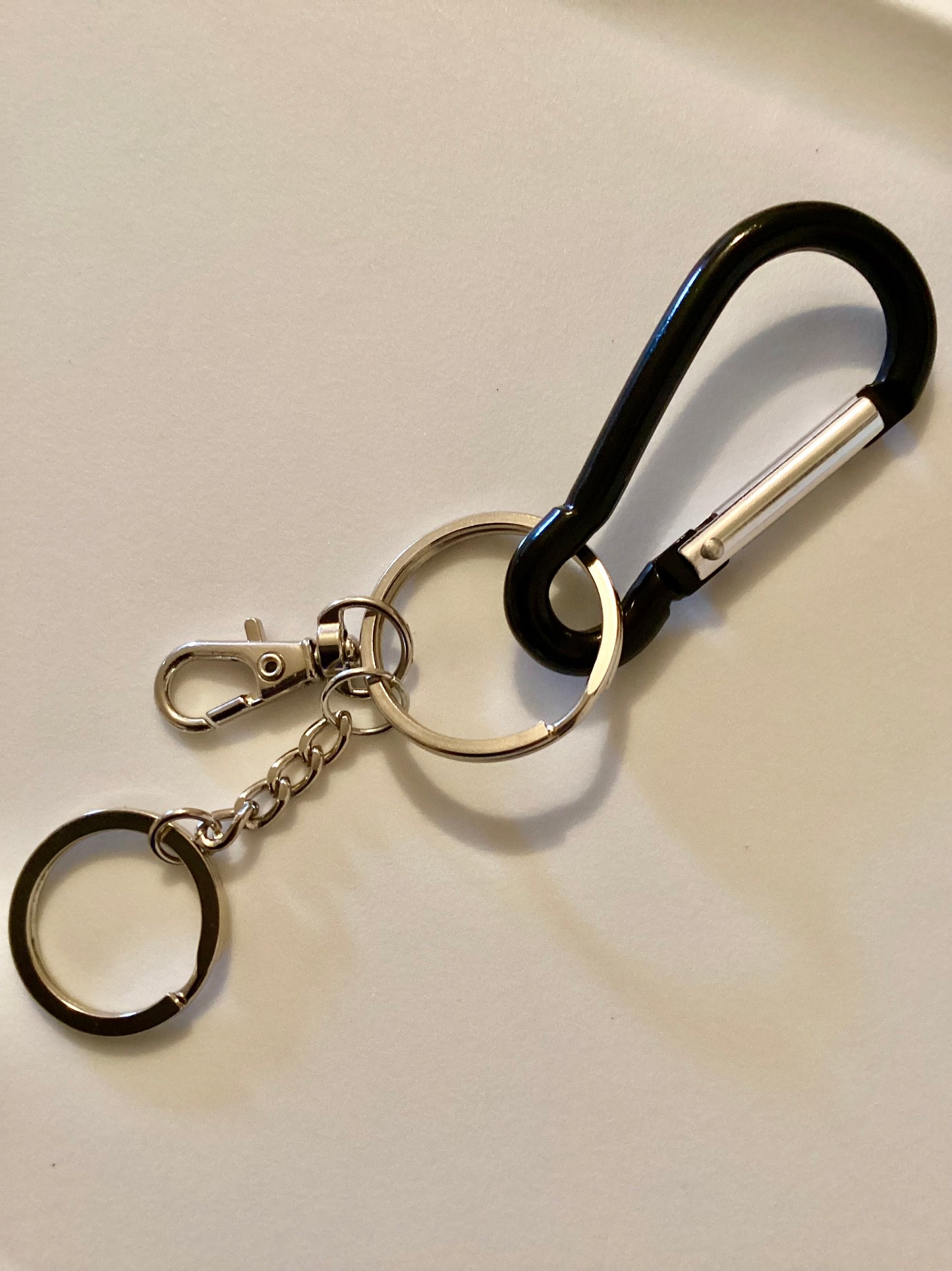 2.5” Black Aluminum Carabiner w/2 Key Rings & 1 Lobster Claw